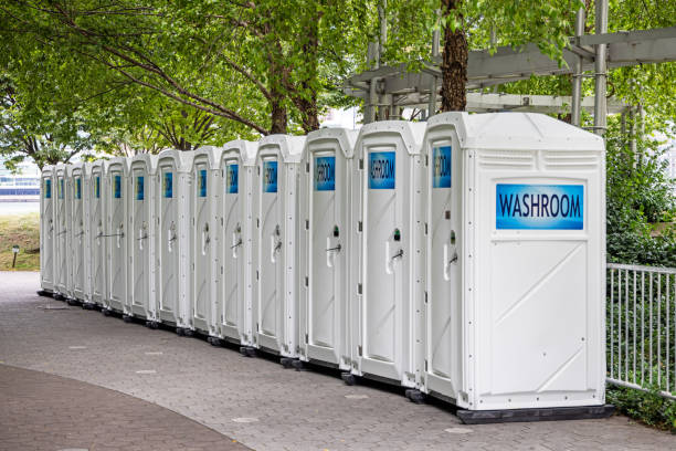 Best Portable restroom trailer rental  in Kerman, CA